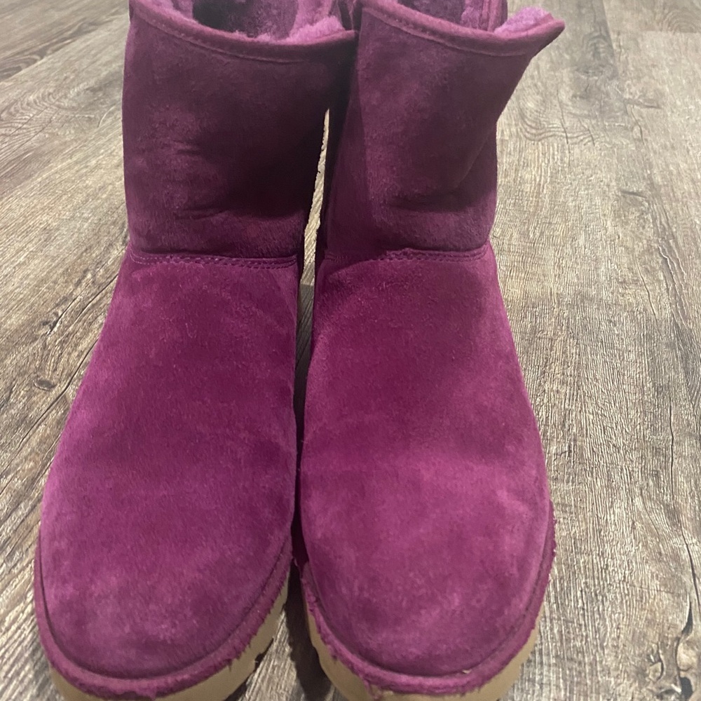 purple ugg’s for women